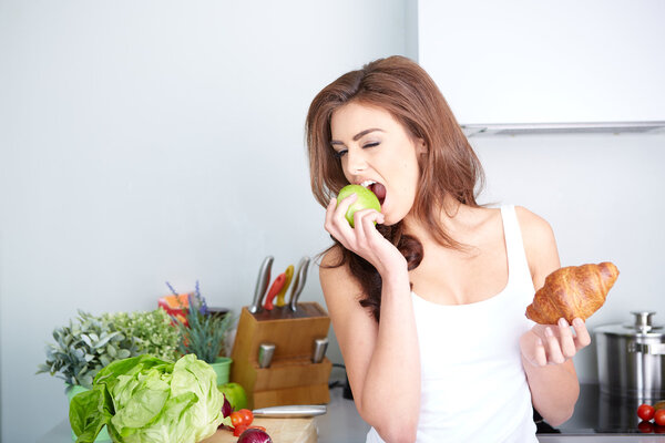 过年期间，暴饮暴食后再节食补救？这样做才不会胖